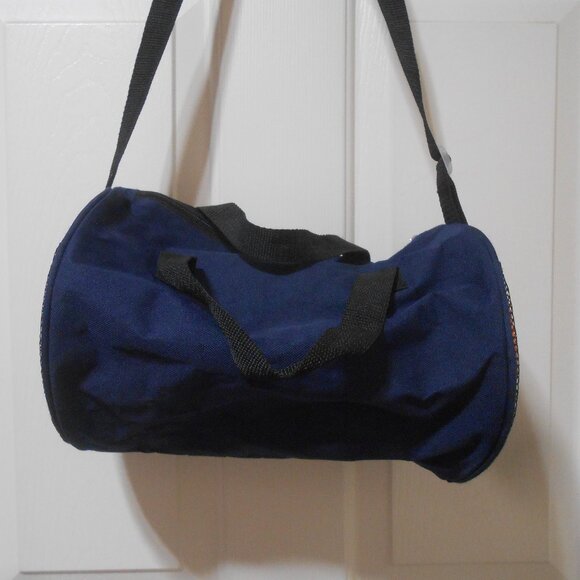 NFL CHICAGO BEARS ROUND TOTE CROSSBODY BAG ZIP CLOSE 2 MESH POCKETS NWOT ππ©π - Picture 6 of 12